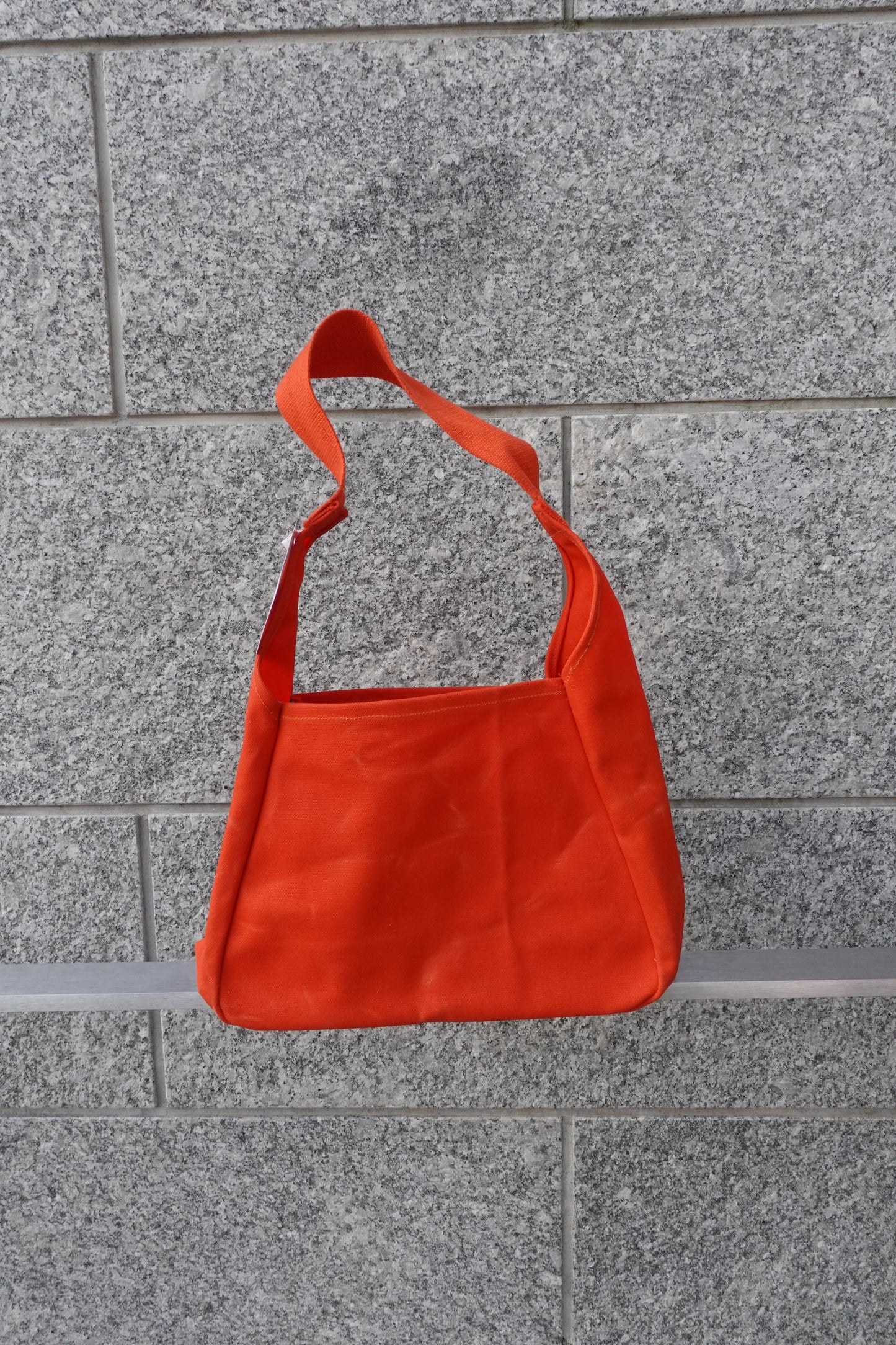 Swizzle Waxed Pocket Purse