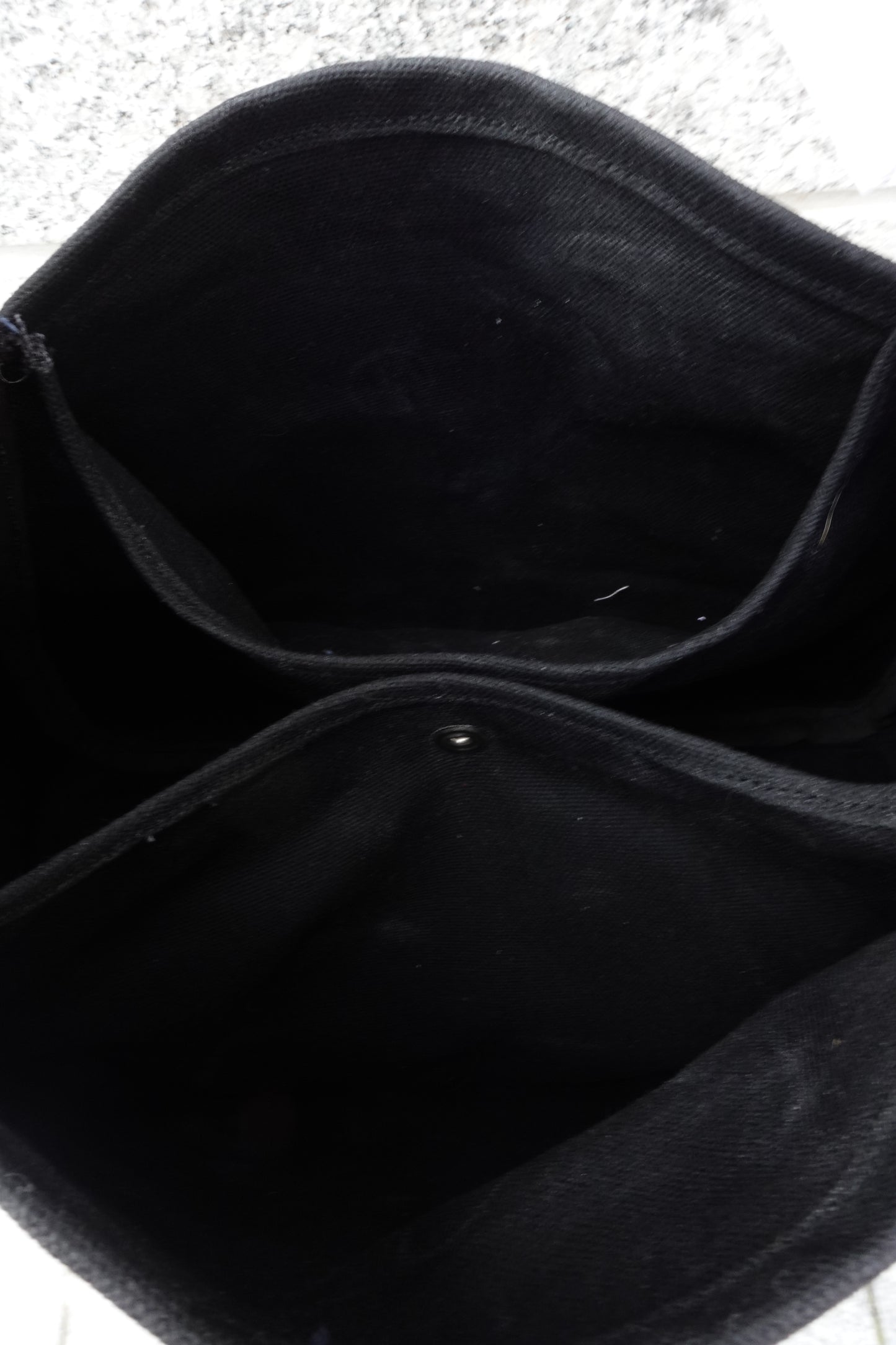Black Rum Waxed Pocket Purse