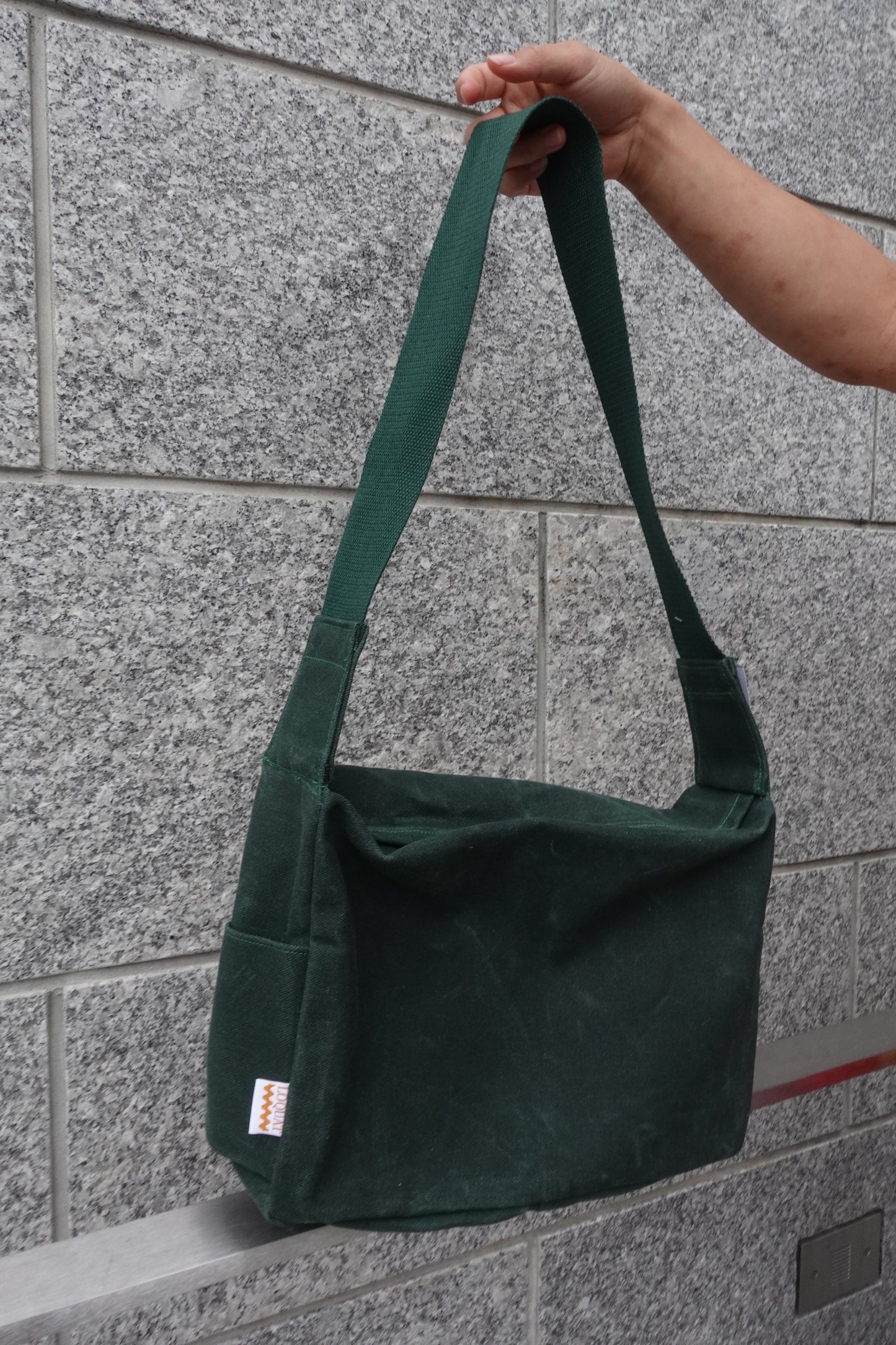 Bermuda Grass Waxed Slouch Pouch