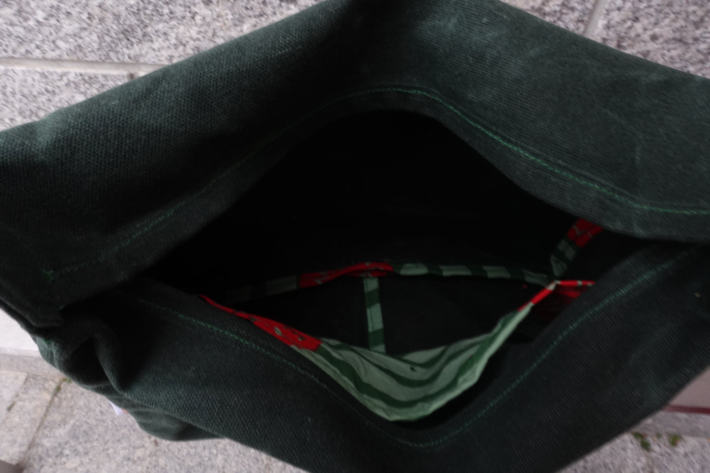 Bermuda Grass Waxed Slouch Pouch
