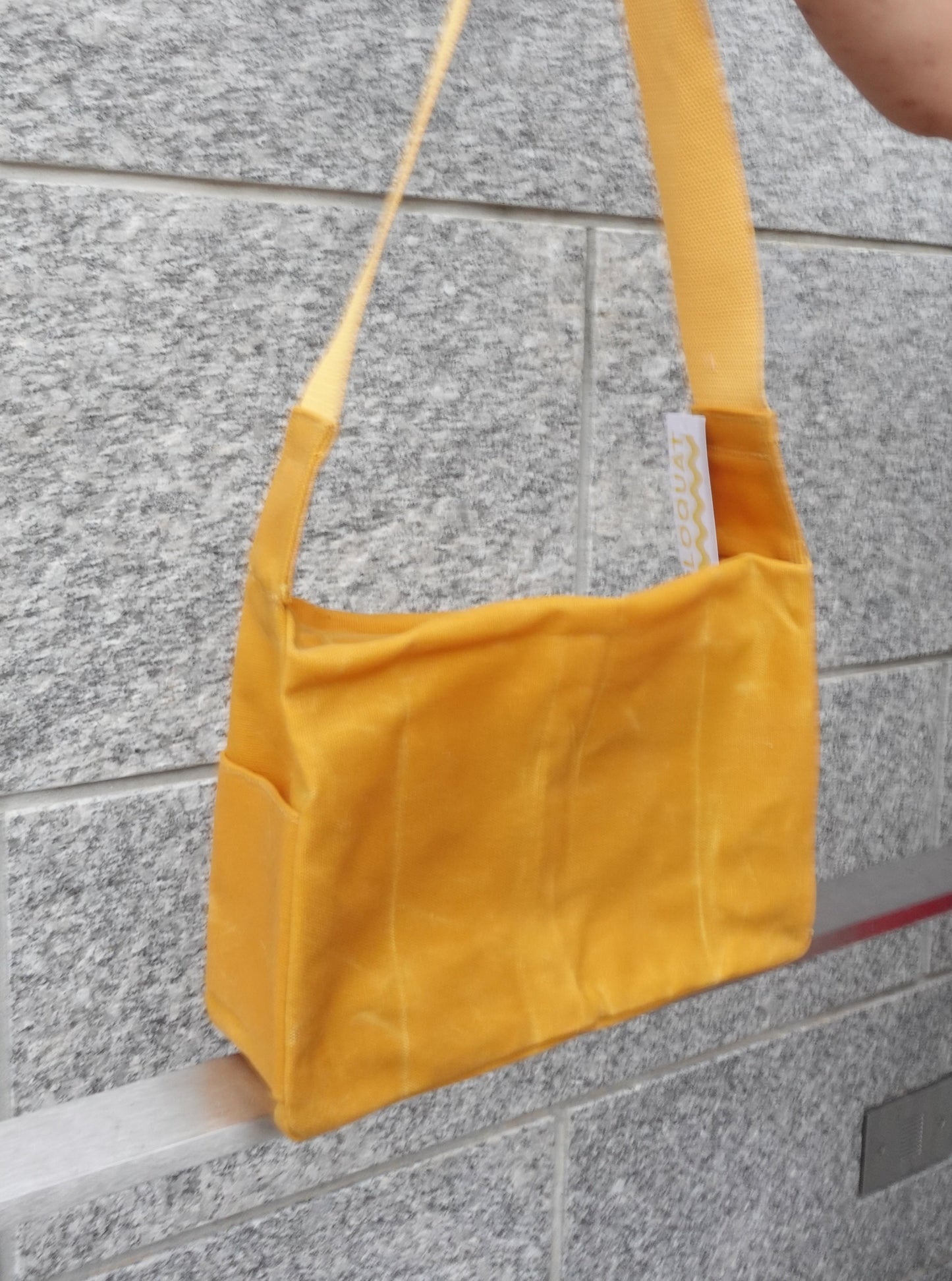 Loquat Waxed Slouch Pouch