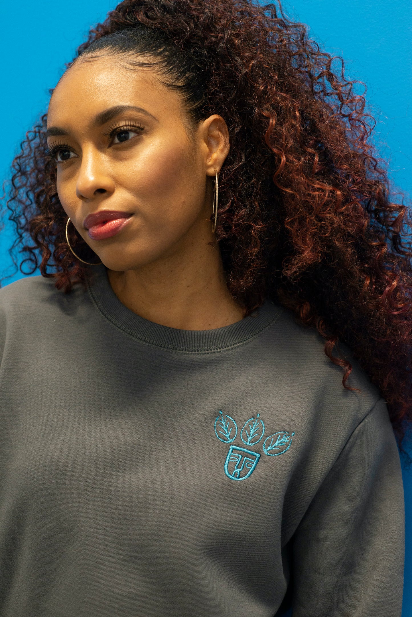 Indigo Arts Alliance X Loquat Pull Over - Charcoal