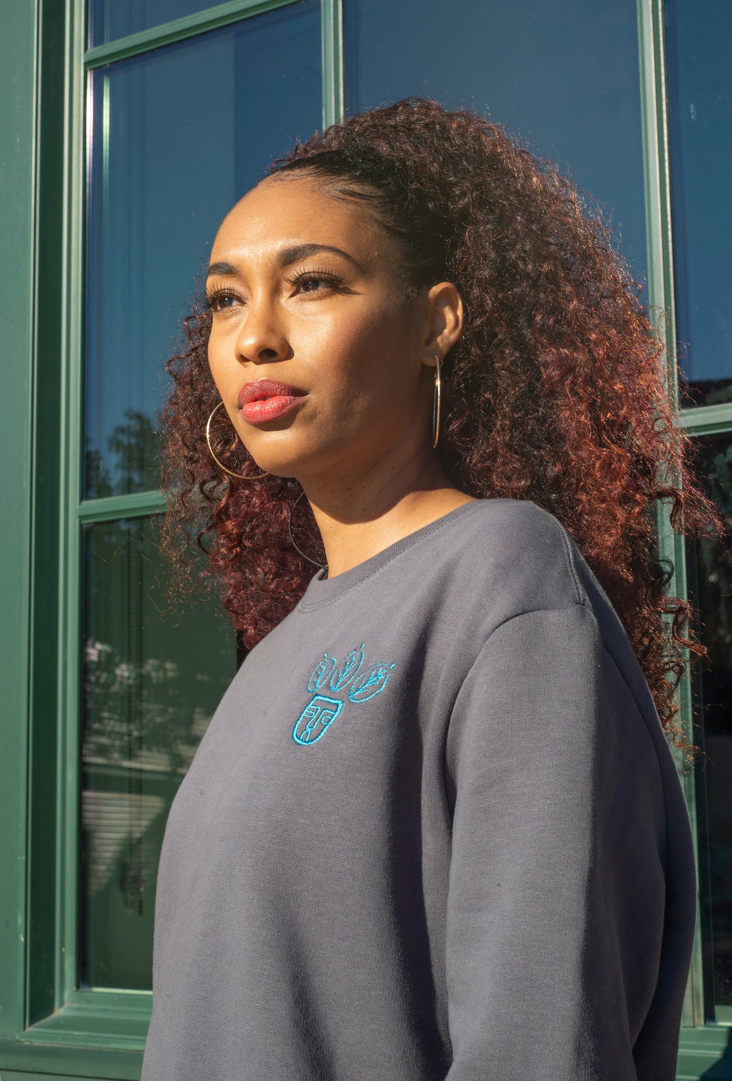 Indigo Arts Alliance X Loquat Pull Over - Charcoal