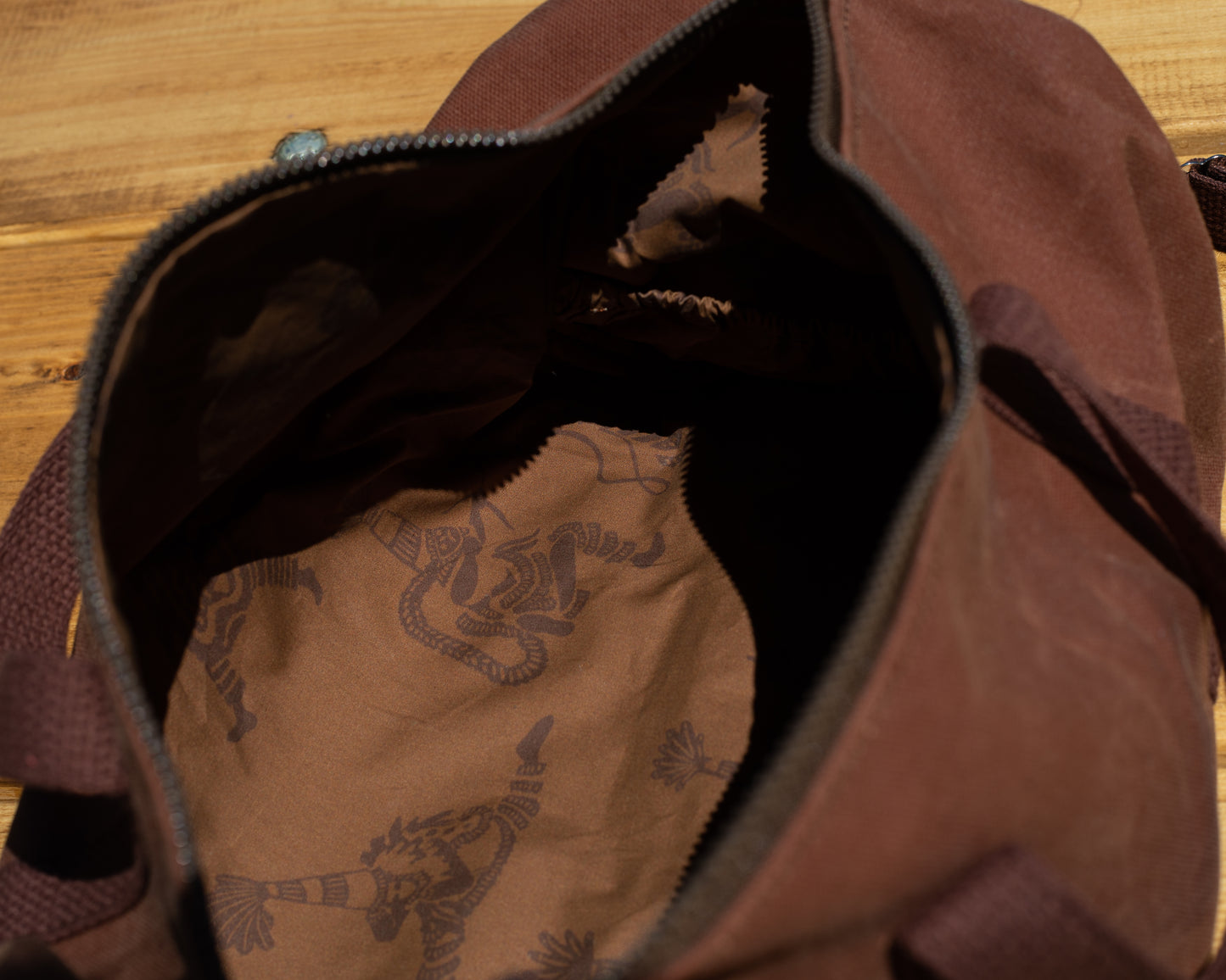 Cedar Waxed Town Bag